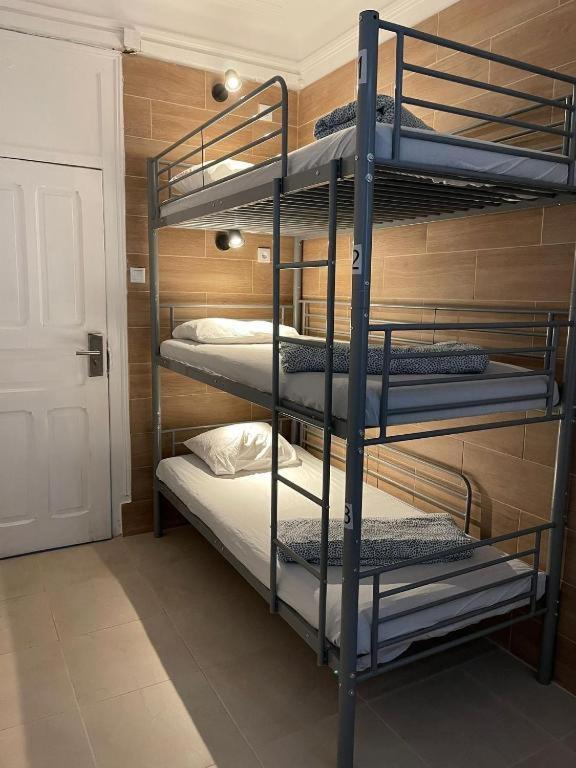 Hostel Samps